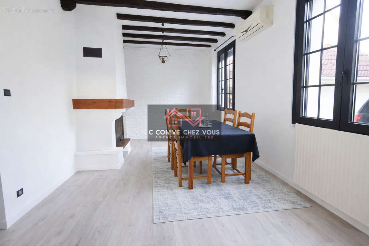 Maison à OZOIR-LA-FERRIERE