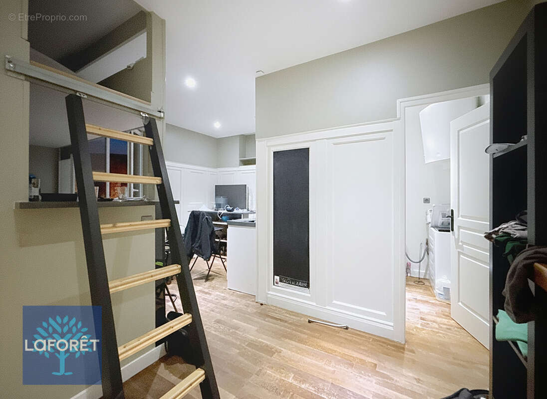 Appartement à FOUGERES