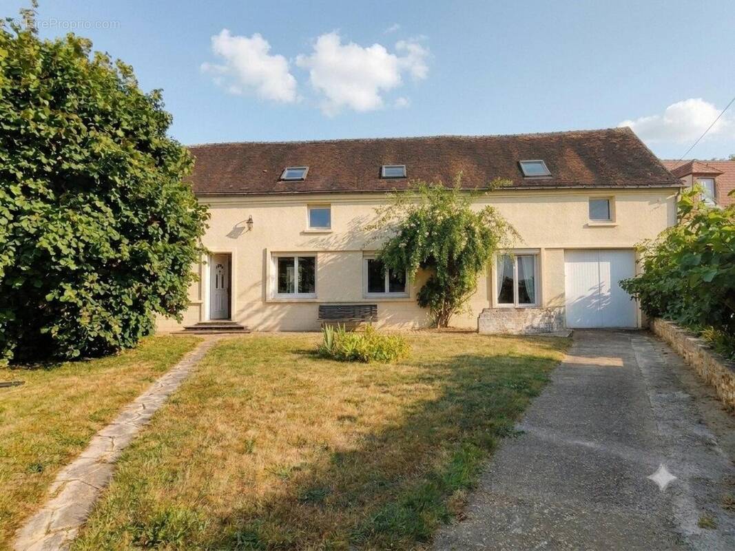 Photo 1 - Maison à BEAUVAIS