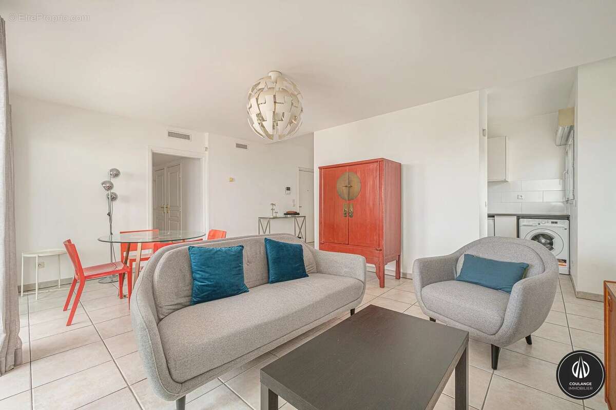 Appartement à MARSEILLE-8E