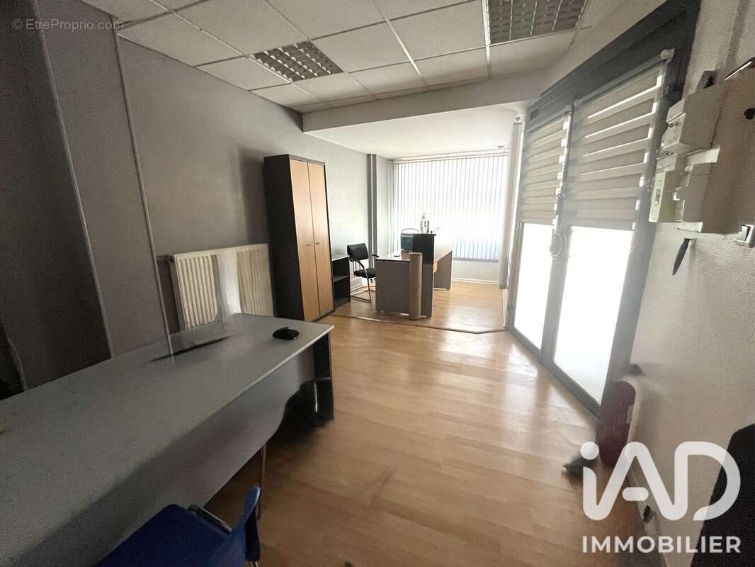 Appartement 245 m² à Denain  - photo 4