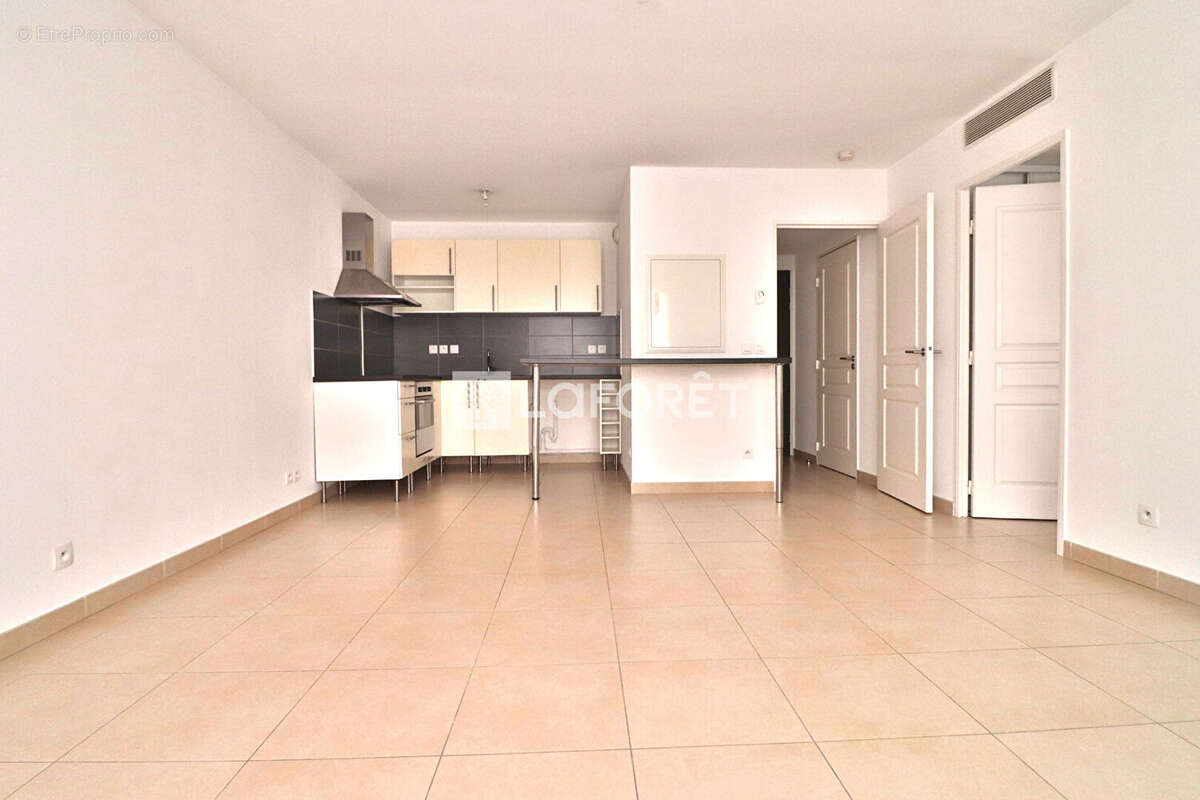 Appartement à MARSEILLE-7E