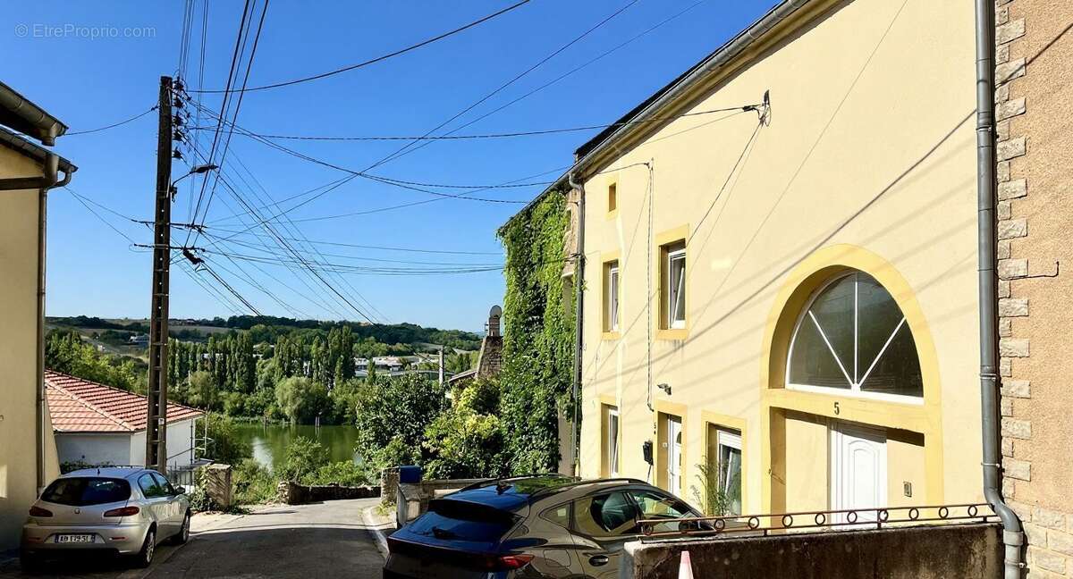 Appartement à CONTZ-LES-BAINS