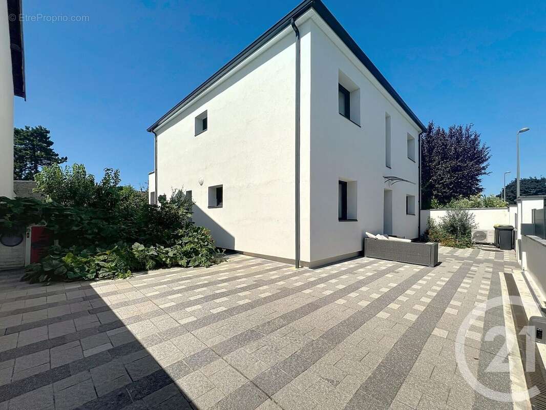 Maison 168 m² à Cormontreuil  - photo 20