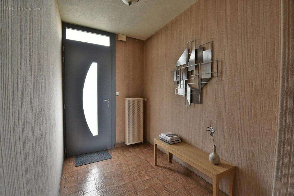Maison 94 m² à Cholet  - photo 2