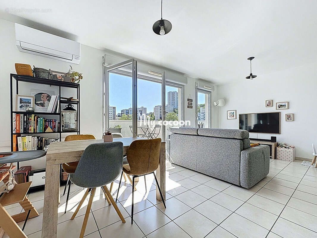 Appartement à TASSIN-LA-DEMI-LUNE