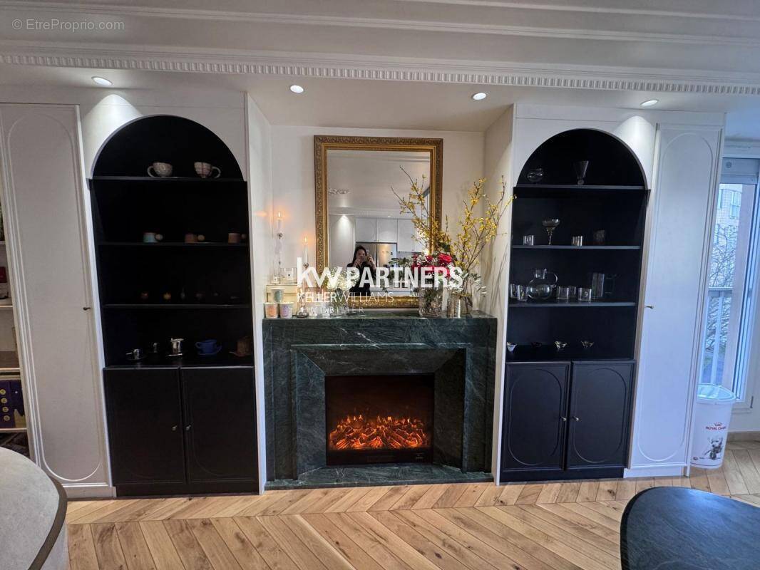 Appartement à PARIS