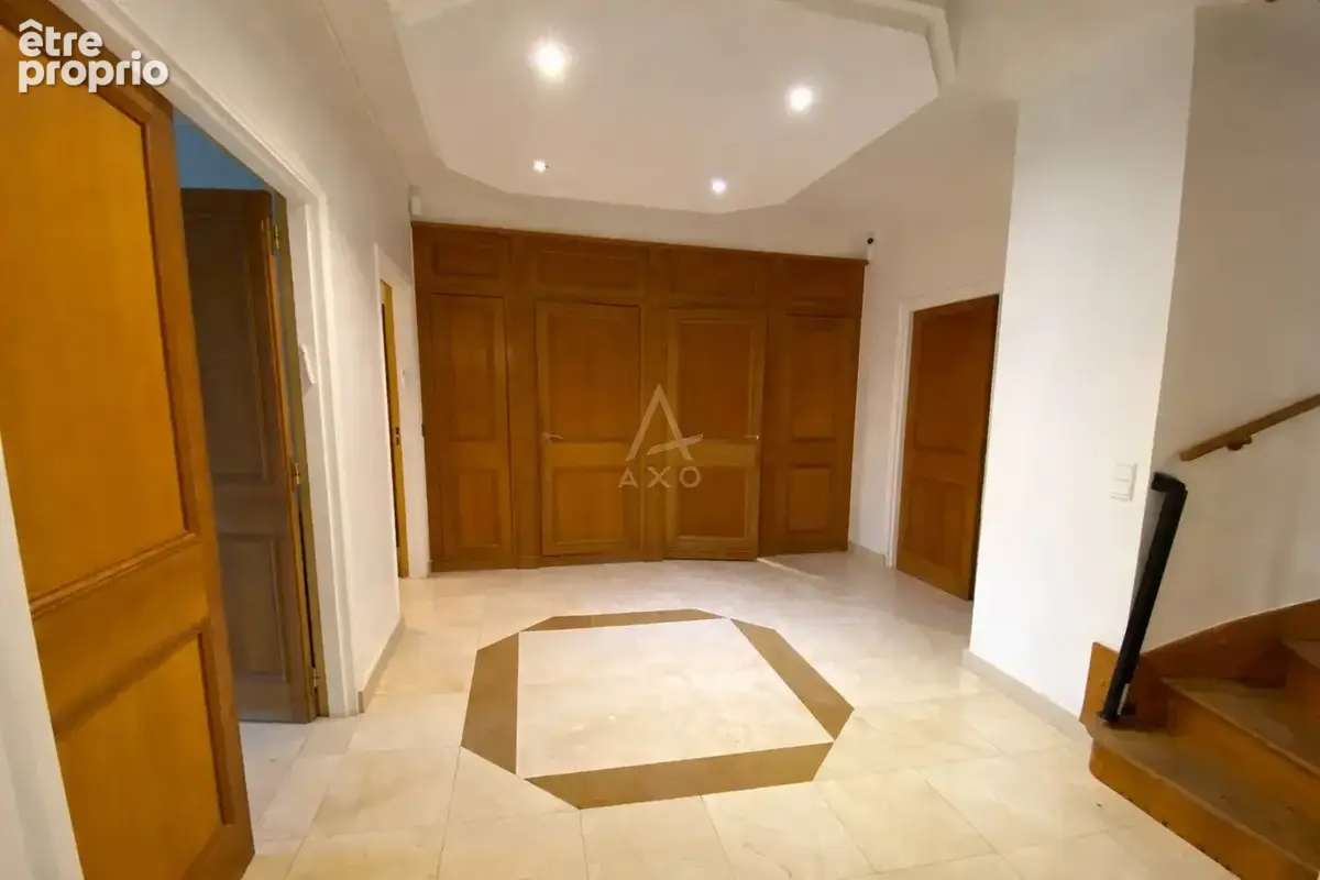 Neuilly sur seine - duplex d'exception avec terrasse et parking (4/5 chambres) - photo 5