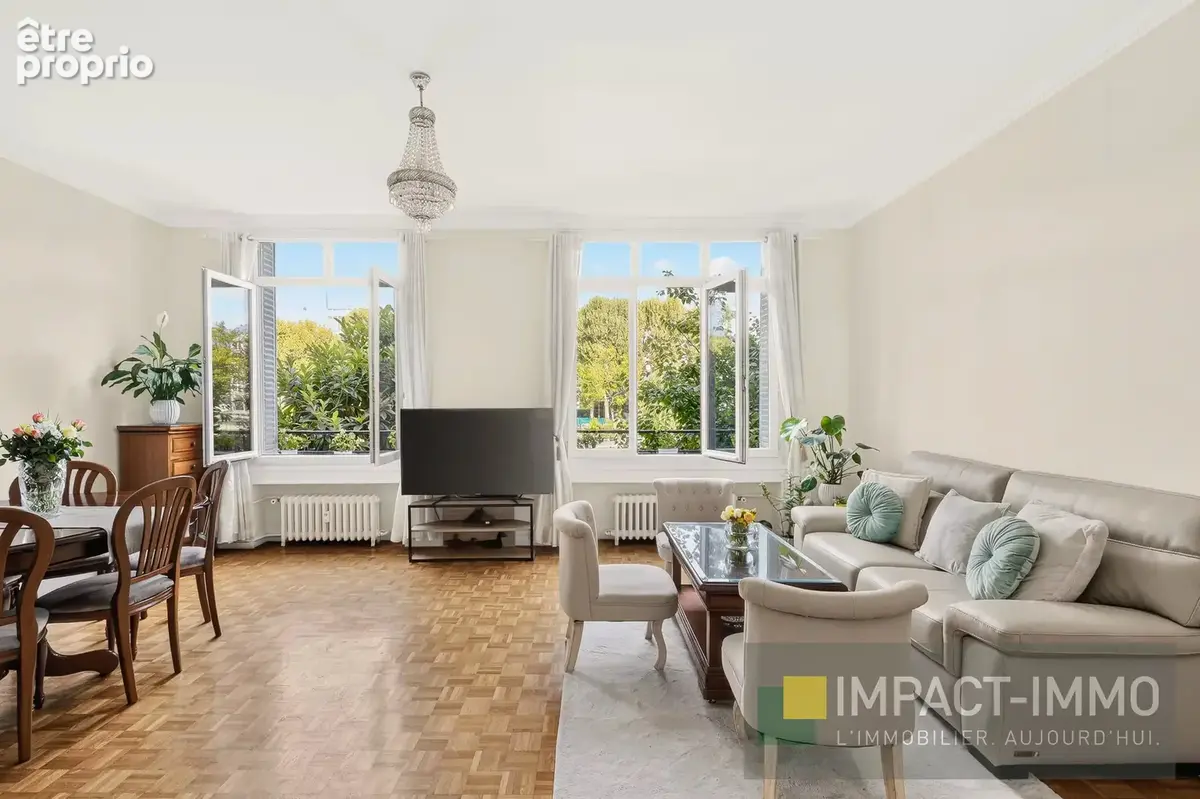 Bel appartement lumineux de 4 pièces avec balcon, cave et box à Neuilly-sur-Seine - photo 2