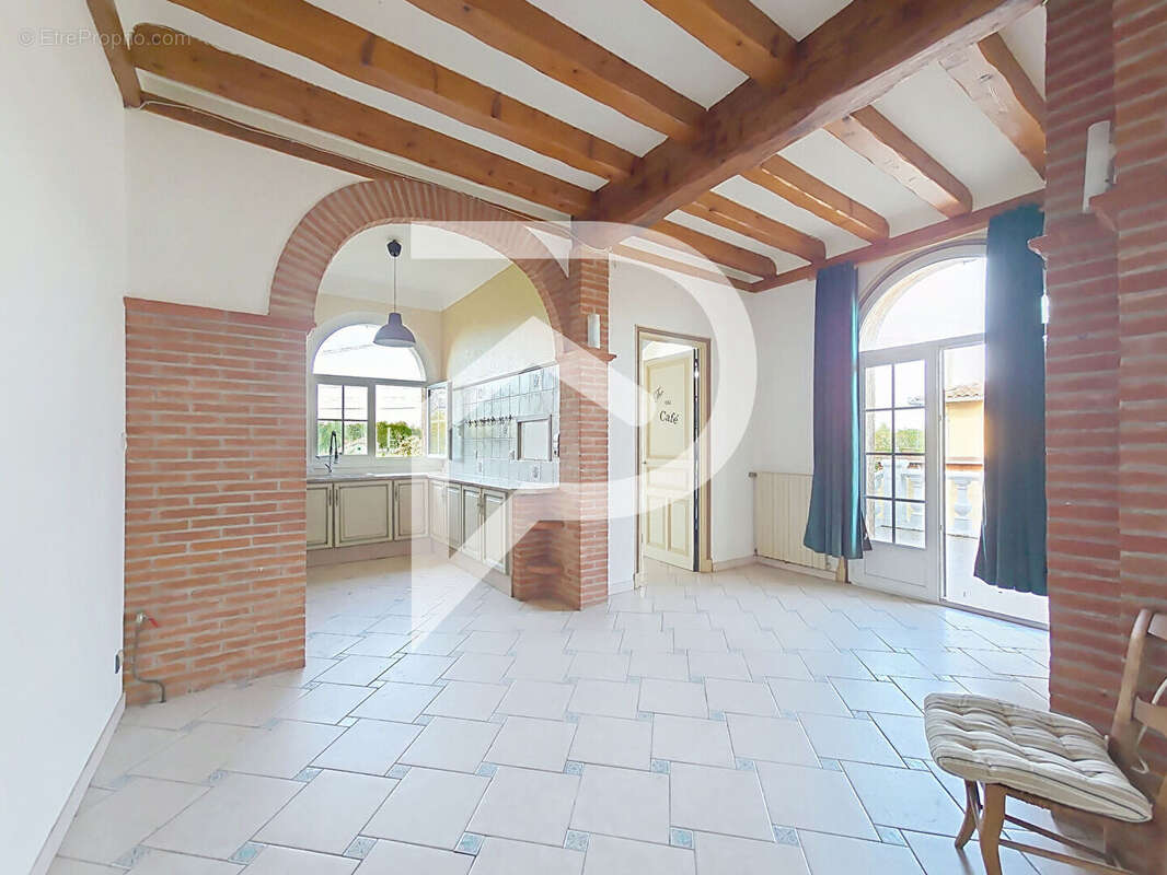 Maison T8 Coup de coeur avec volumes exceptionnels et appartement indépendant - Brax Centre - photo 3