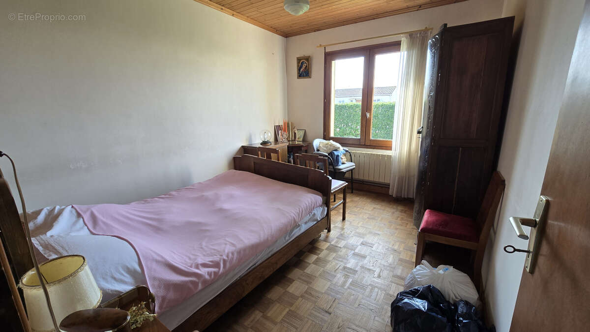 Maison à SAINT-JEAN-DE-LIVERSAY