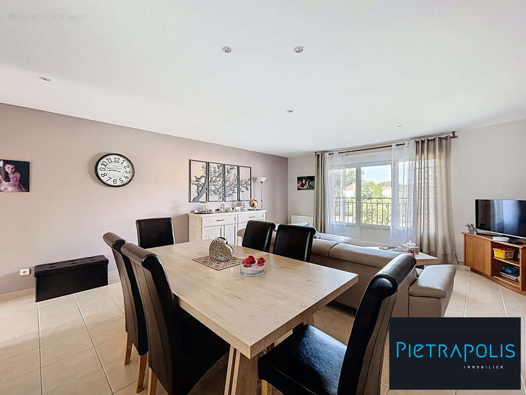 Appartement à SAINT-JULIEN