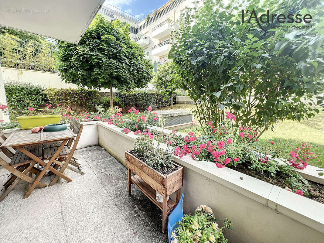 Appartement à SURESNES