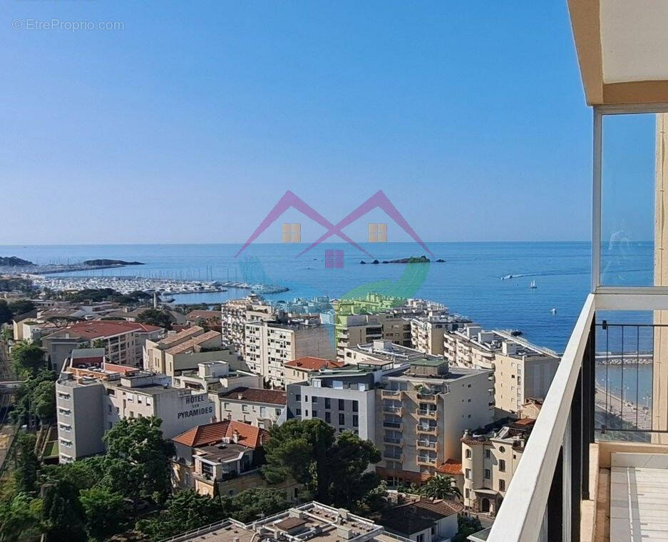 Appartement à SAINT-RAPHAEL