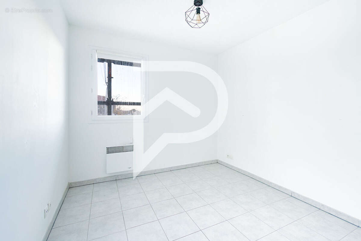 Appartement à MARSEILLE-9E