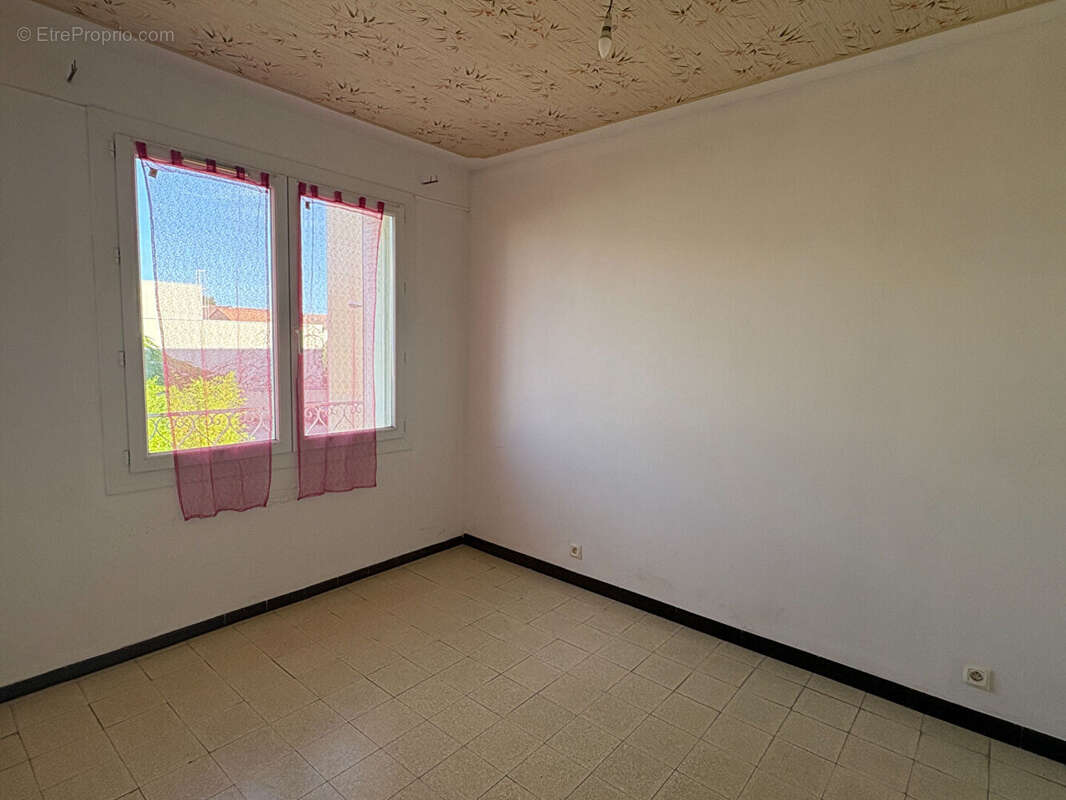 Appartement à SORGUES