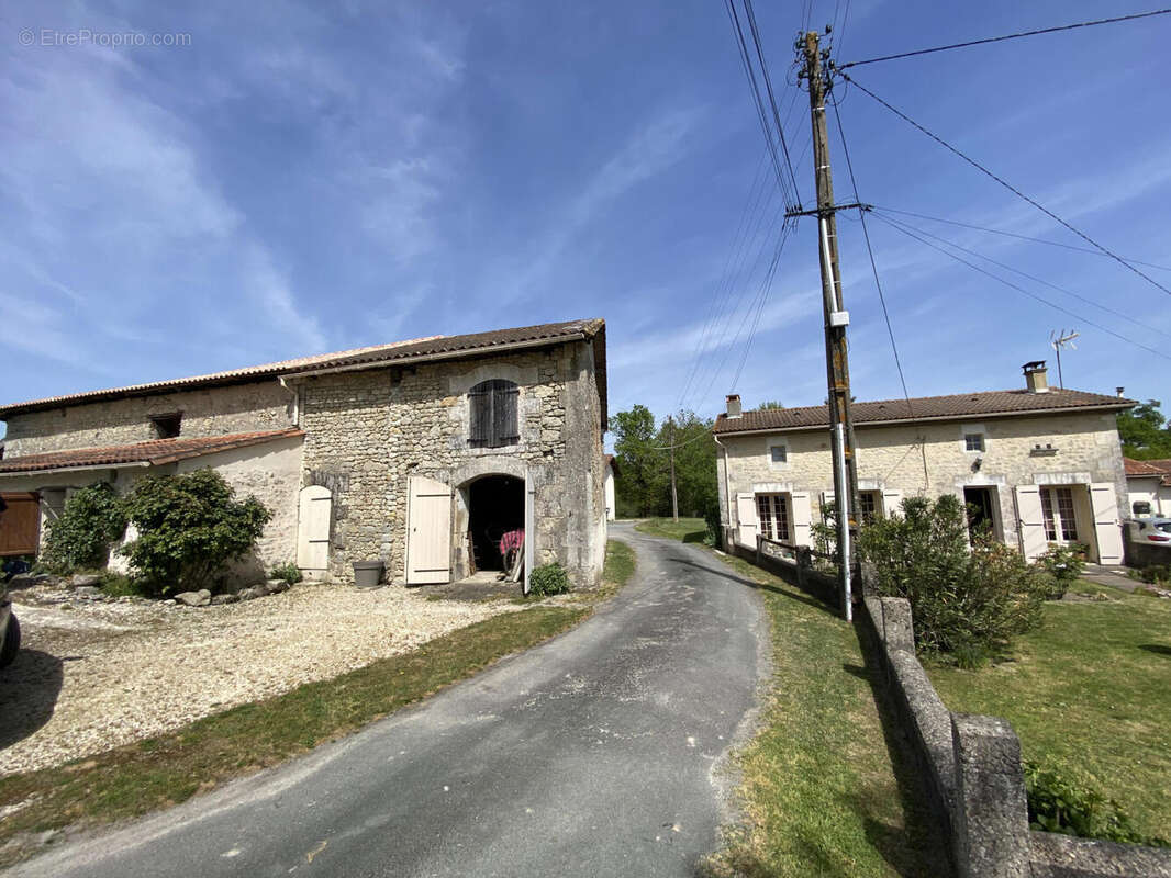 l'ensemble - Maison à BROSSAC