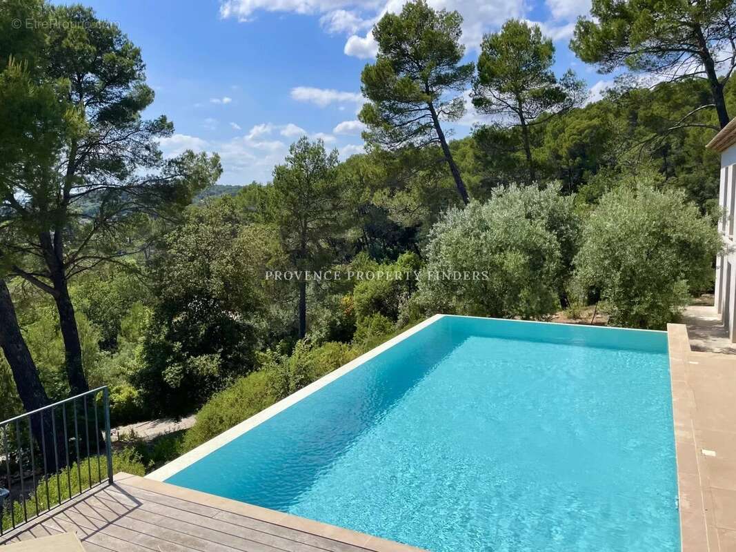 Maison à LORGUES