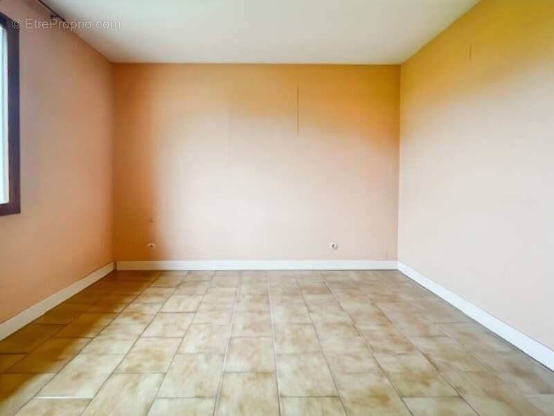 Maison à VERNEUIL-SUR-VIENNE