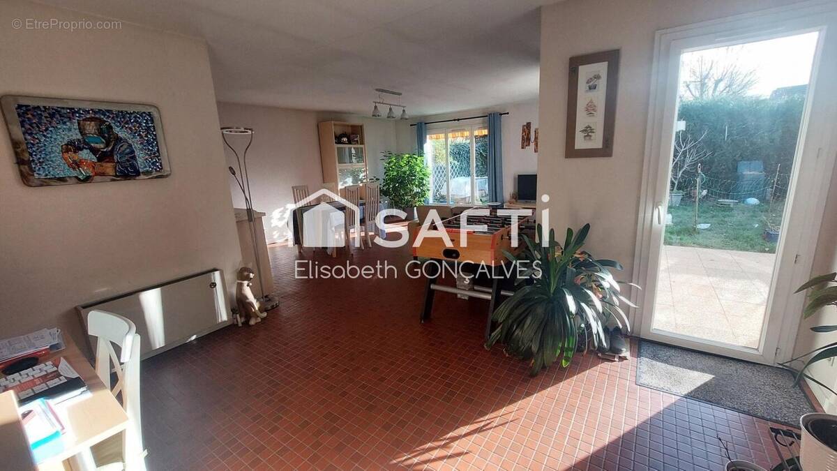 Photo 1 - Maison à SAINT-PRYVE-SAINT-MESMIN