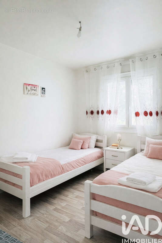 Photo 3 - Maison à FLEURY-LES-AUBRAIS