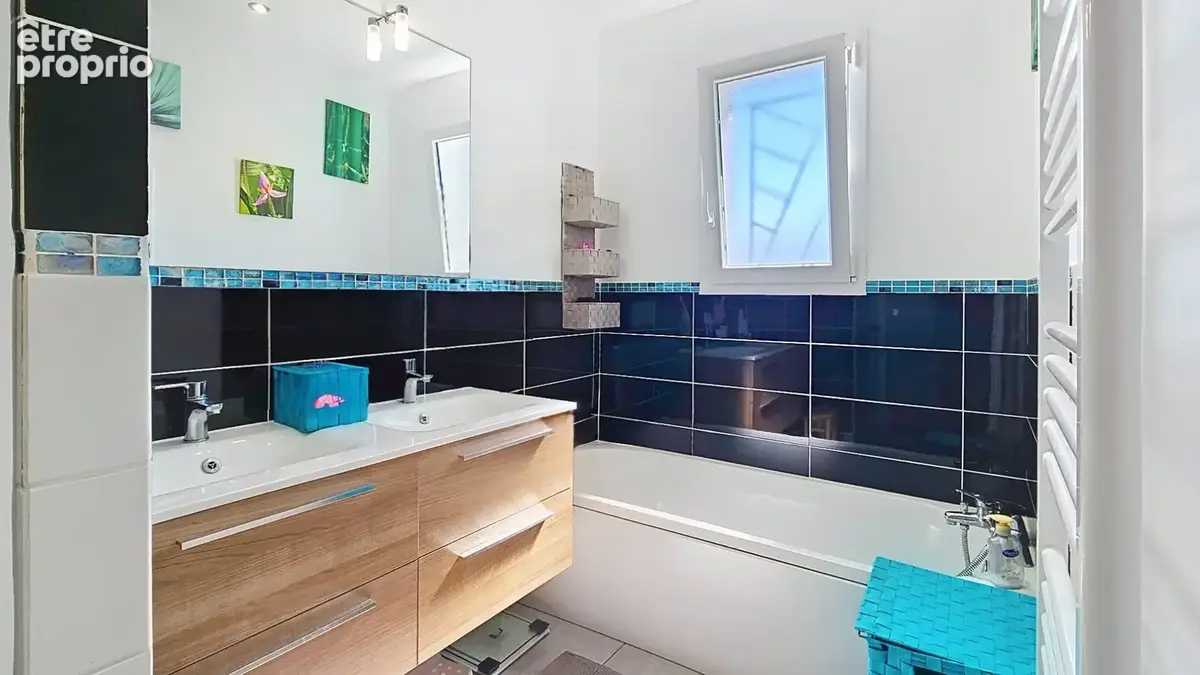 Maison plain pied avec double garage à vendre 5 pièces LOUEY (65) - photo 17