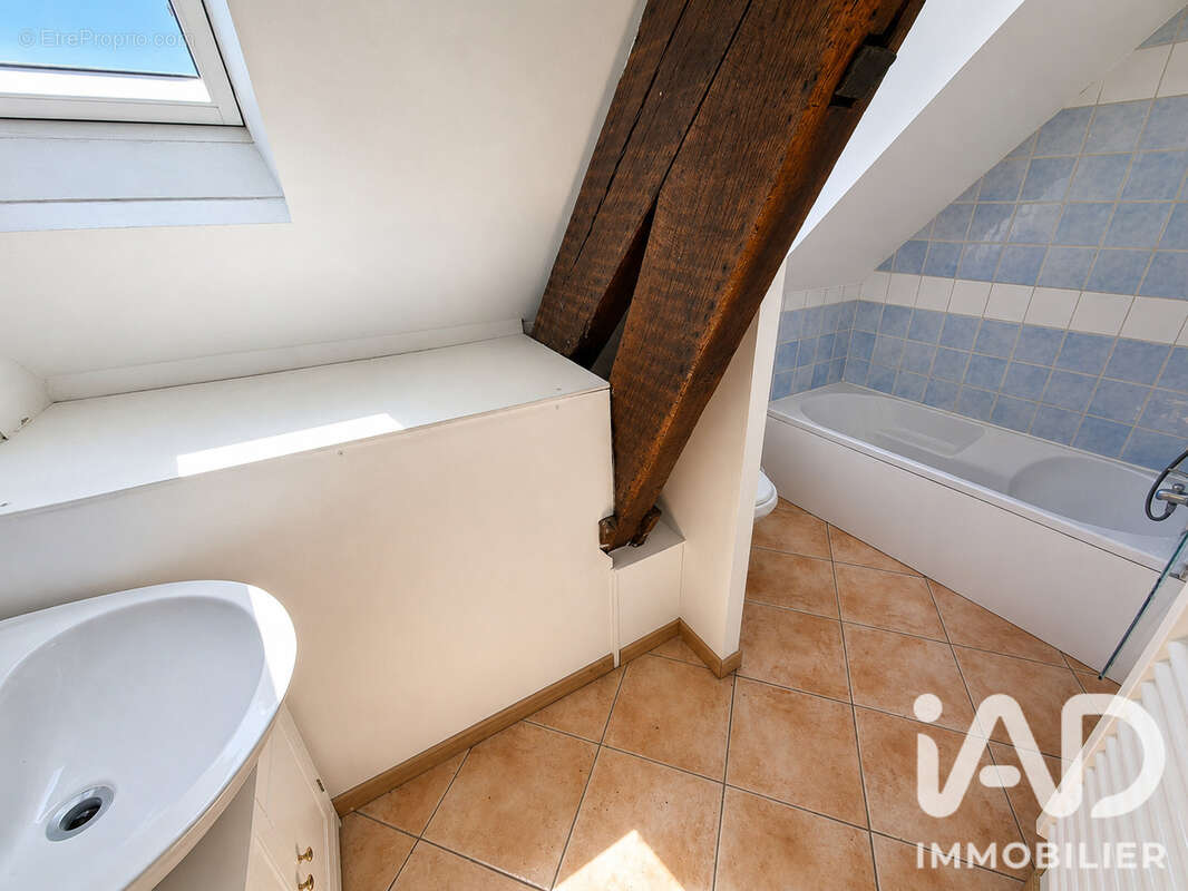 Appartement 43 m² à Meillac  - photo 4