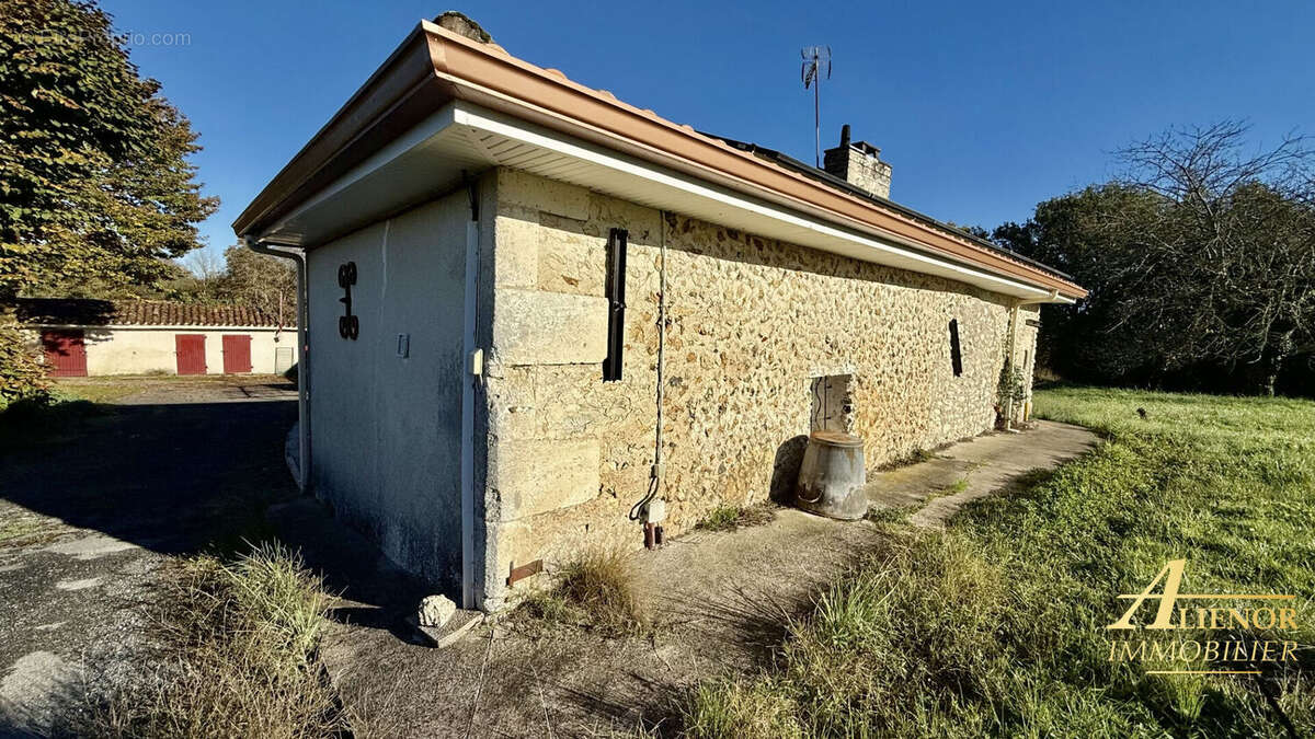 Maison à COULOUNIEIX-CHAMIERS