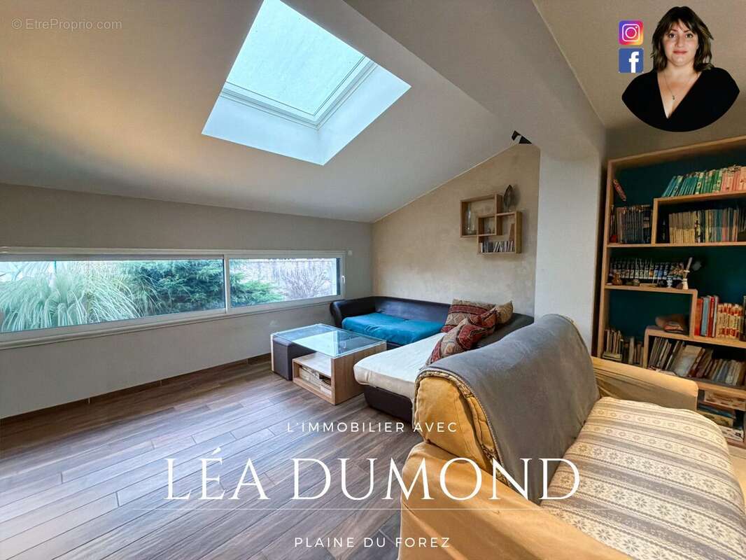 Maison 220 m² à Saint-Romain-Le-Puy  - photo 9