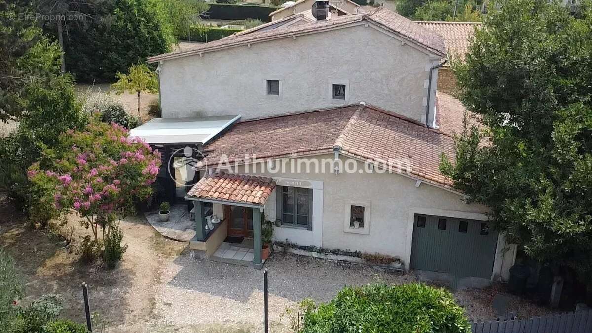Maison en pierre 147 m² – Calme, charme et confort - photo 2