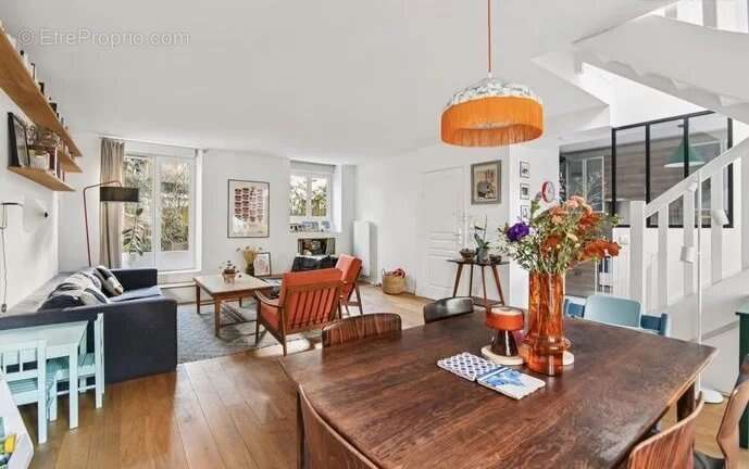 Appartement à PARIS-19E
