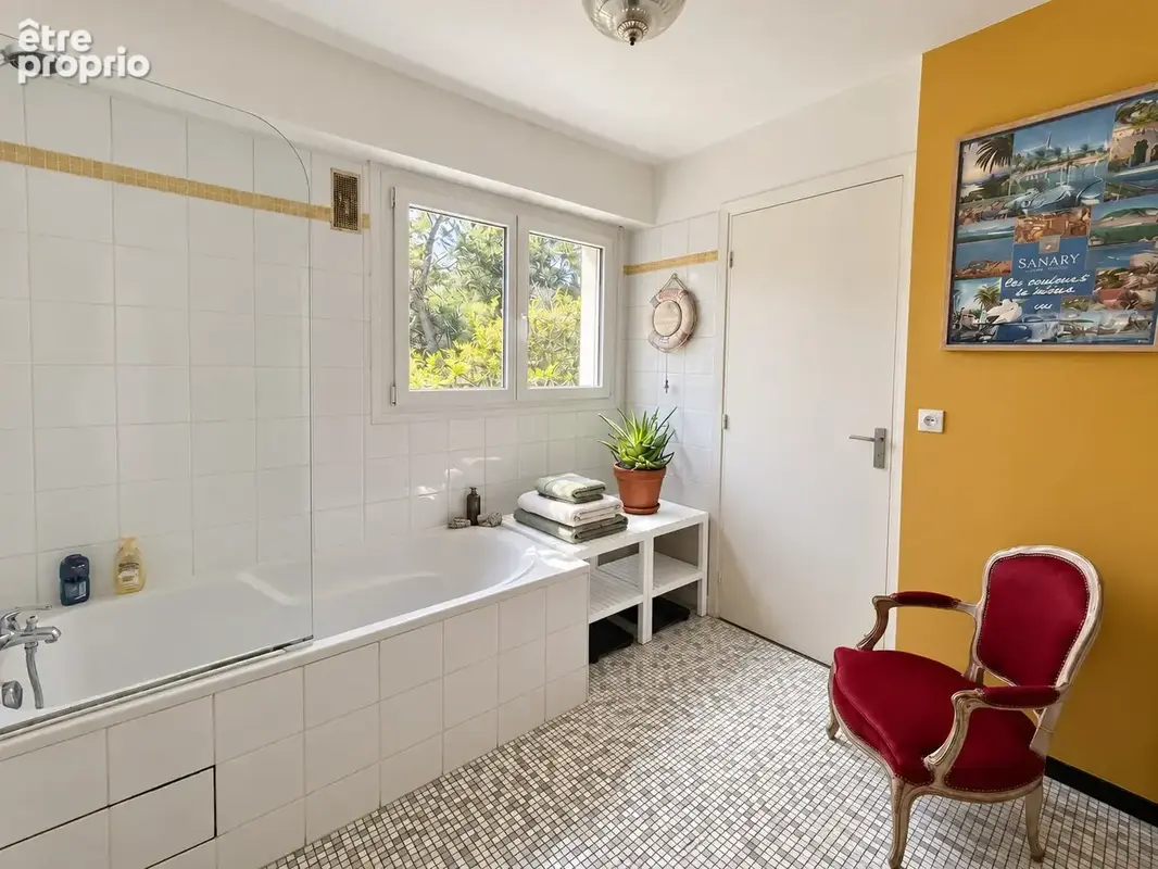 Appartement 97 m2 avec terrasse - moins de 10 minutes rer a - photo 9