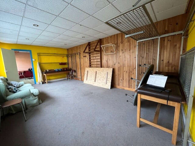 A VendreImmeuble de rapport 330 m2   Maison + T5 + Local professionnel   Fort potentiel ! - photo 6