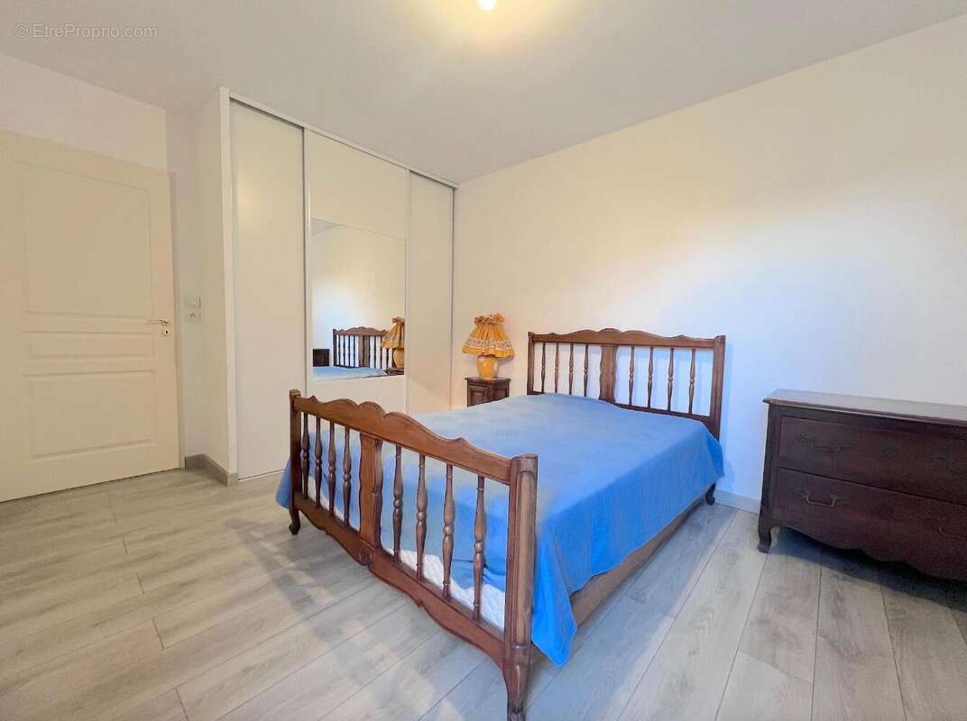   - Appartement à DECINES-CHARPIEU