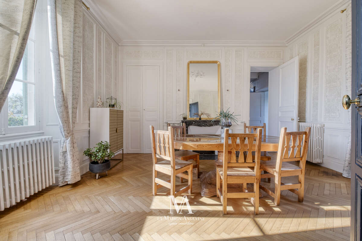 Maison à CHEFFES