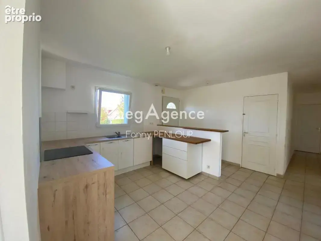 LA COLOMBE - 50800 : Maison de plain-pied de 111 m2 avec jardin et garage - photo 3