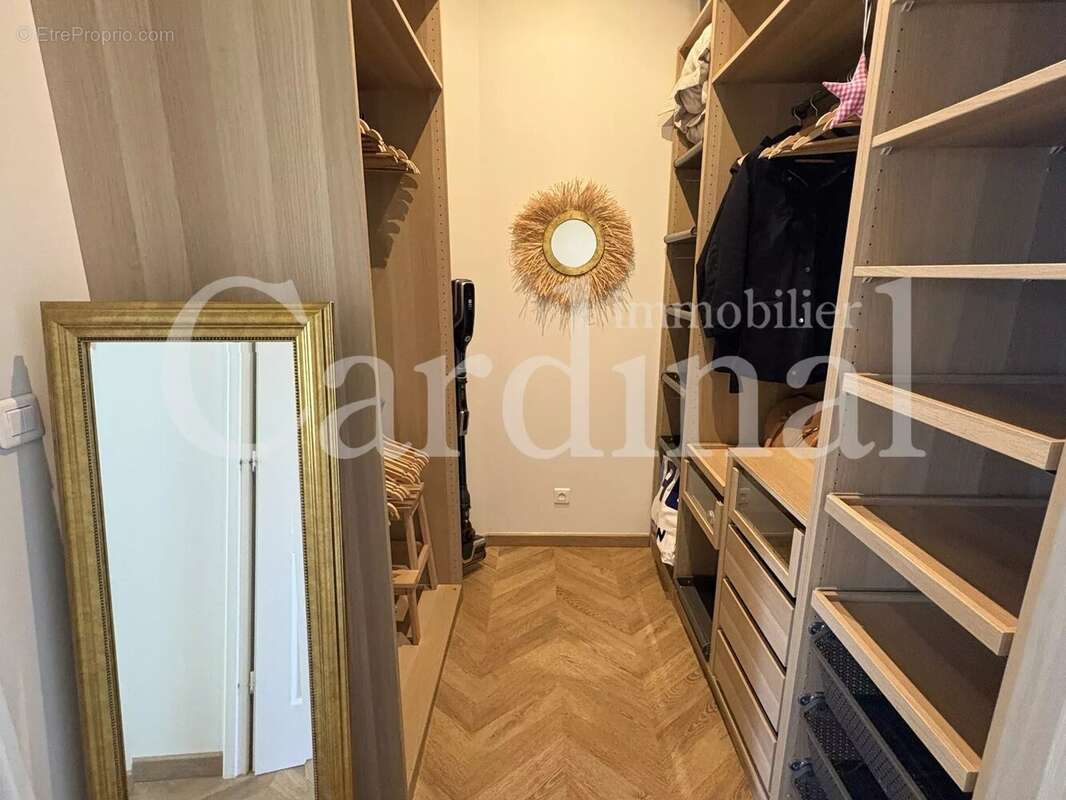Appartement à NOISY-LE-ROI