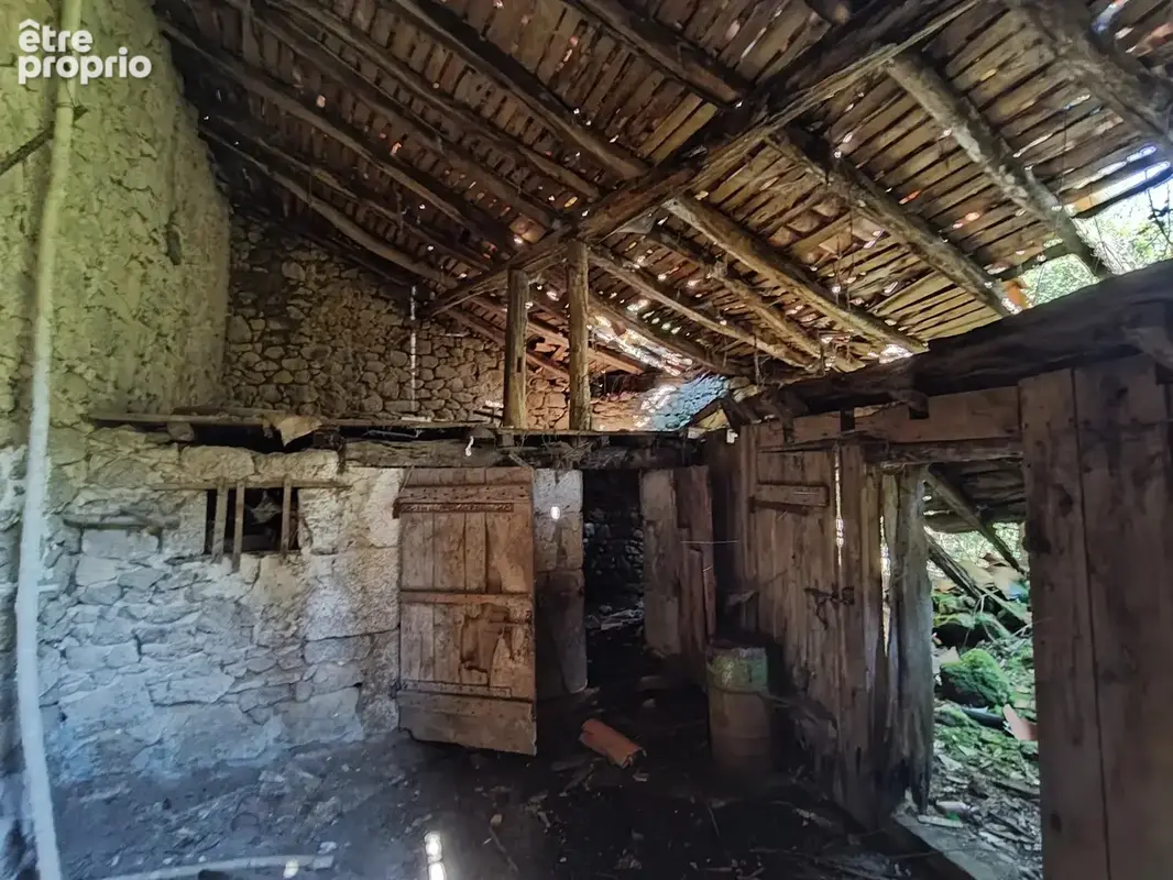 Propriété en pierre avec étang à rénover au cœur du Périgord Limousin - photo 8