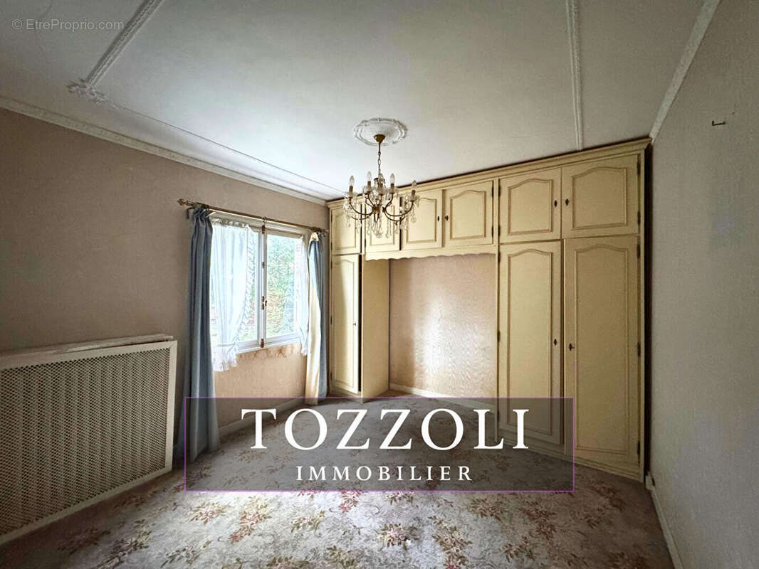 Maison à SAINT-QUENTIN-FALLAVIER