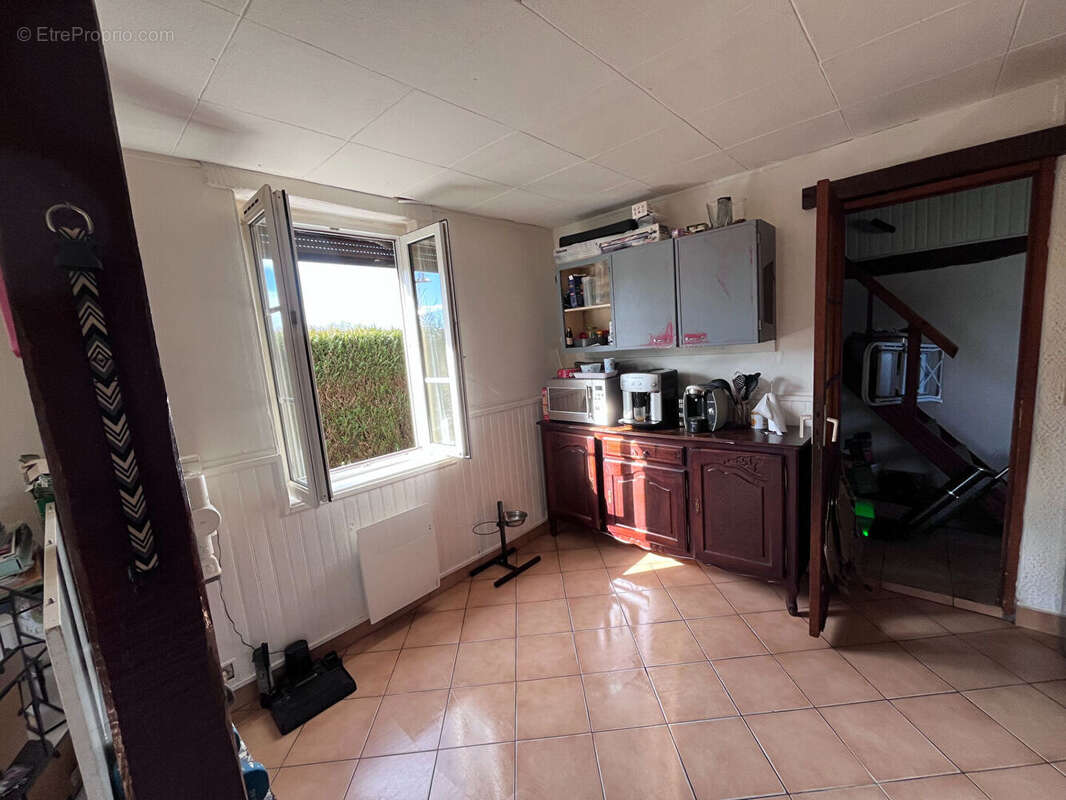 Maison à LA FERTE-FRENEL