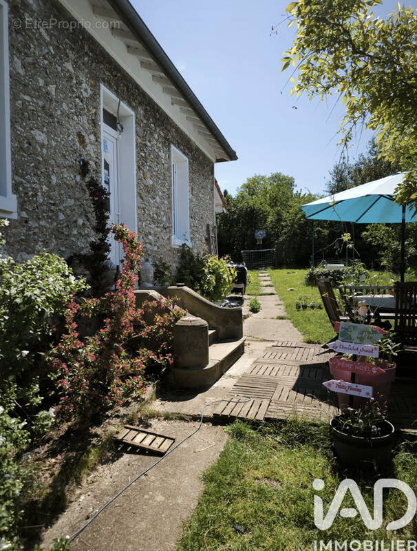 Photo 1 - Maison à COMBS-LA-VILLE