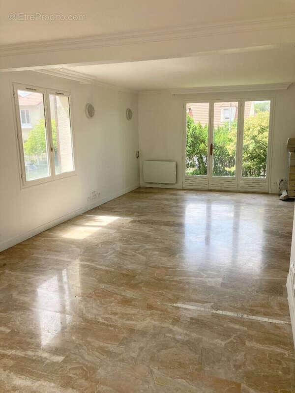 Maison à MONTMORENCY