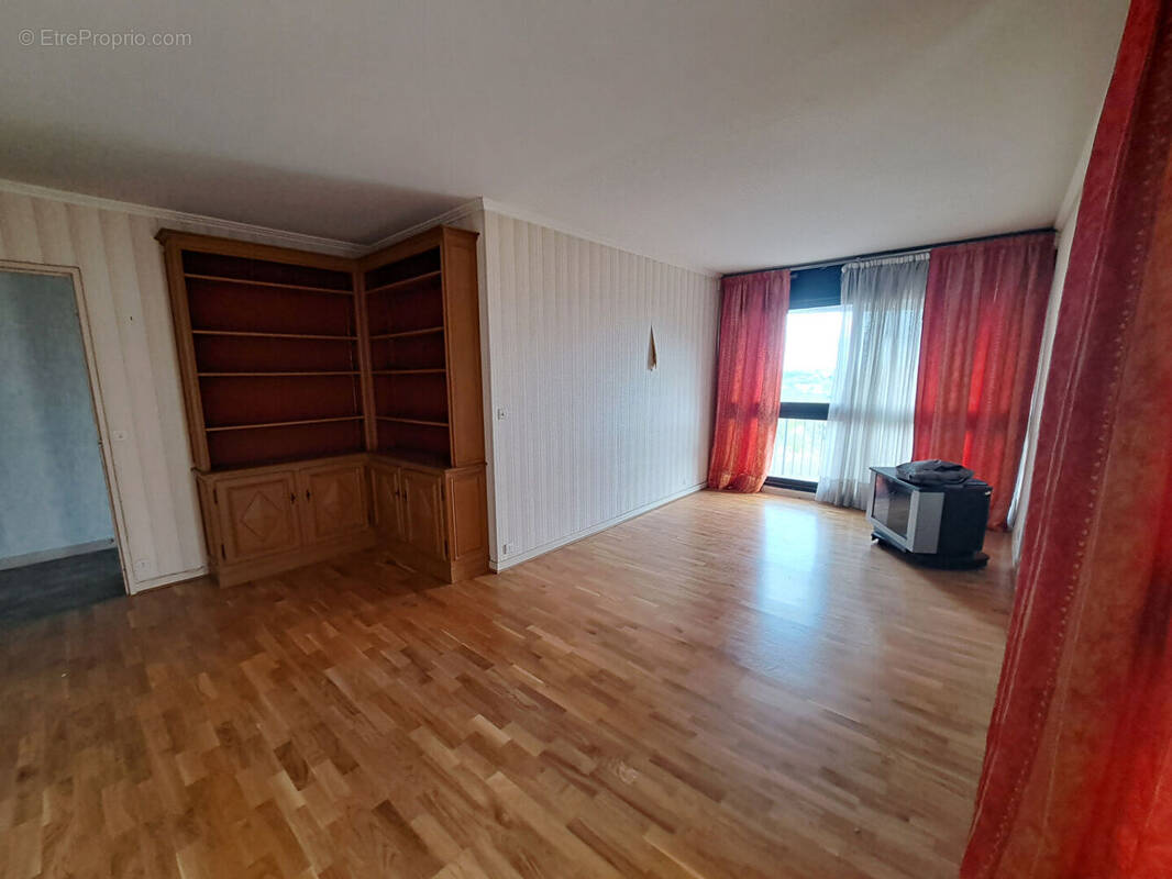 Appartement à GRIGNY