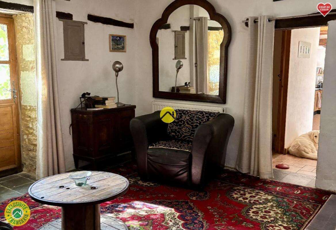 Maison à SAINTE-ALVERE