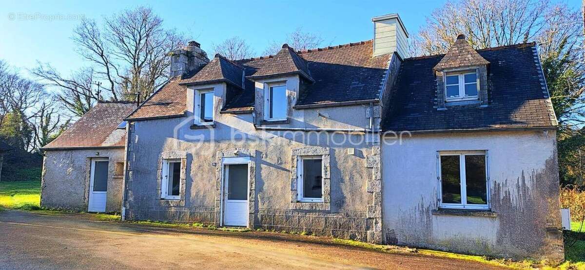 Maison à BRENNILIS