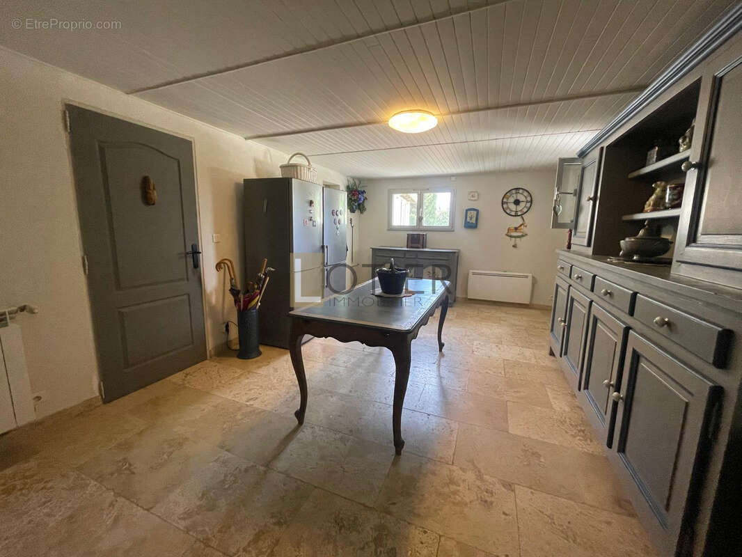 Propriété de charme avec installations équestres   220 m2 sur 8 900 m2 de terrain - photo 9