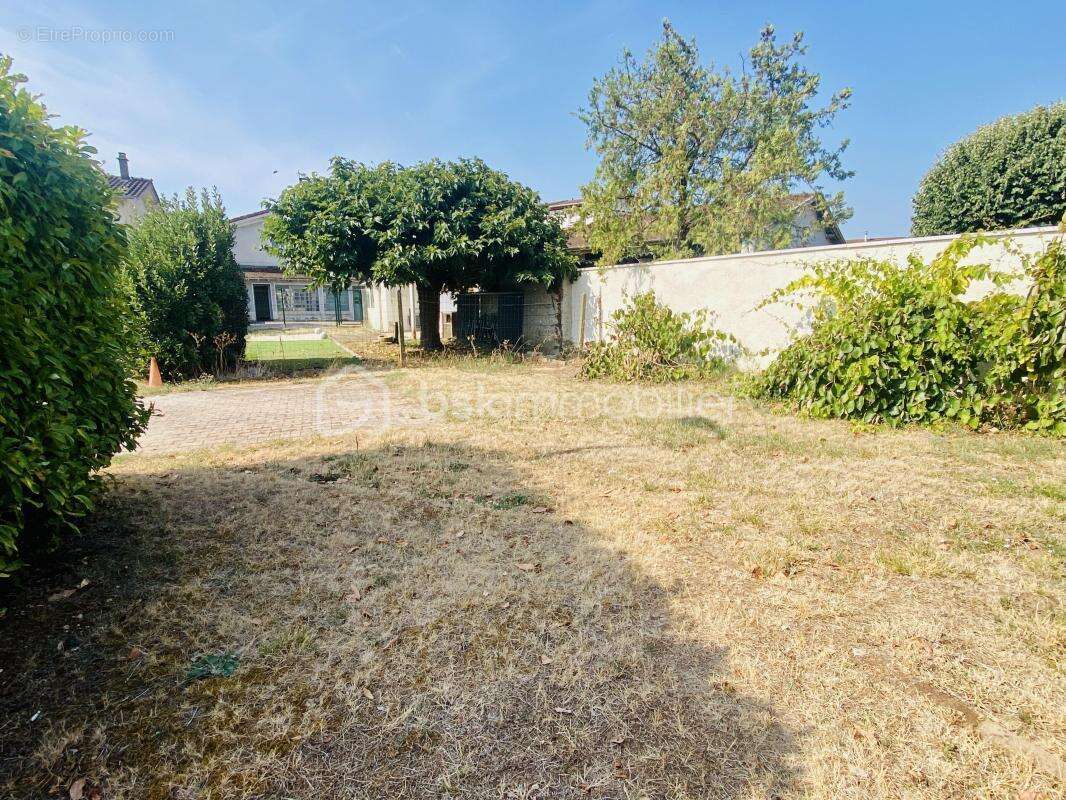 Maison 93 m² avec terrain de 500 m² au cœur de Balan – Exclusivité! - photo 5