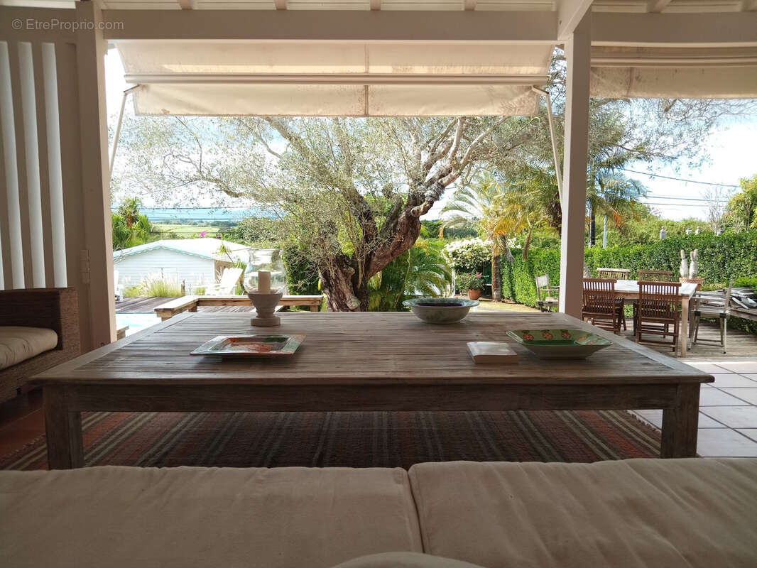 Maison à PETIT-BOURG