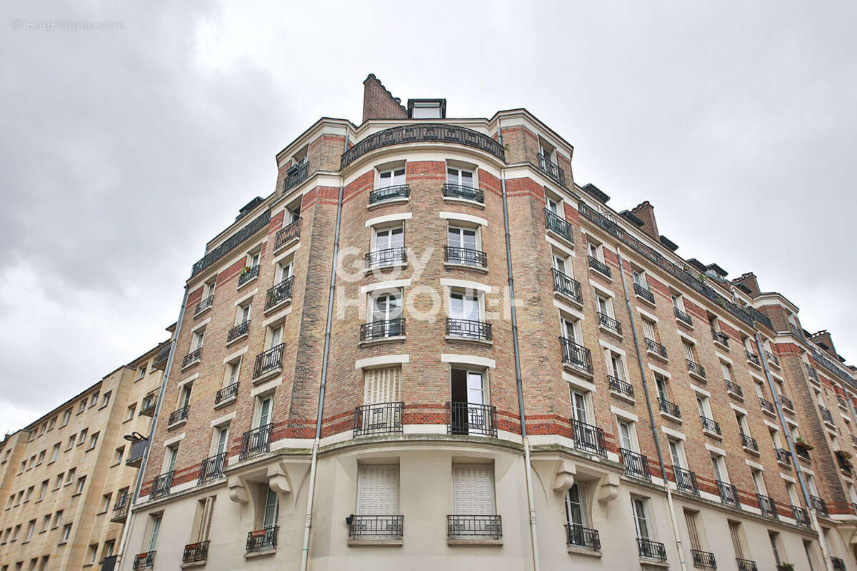 Appartement à PARIS-15E