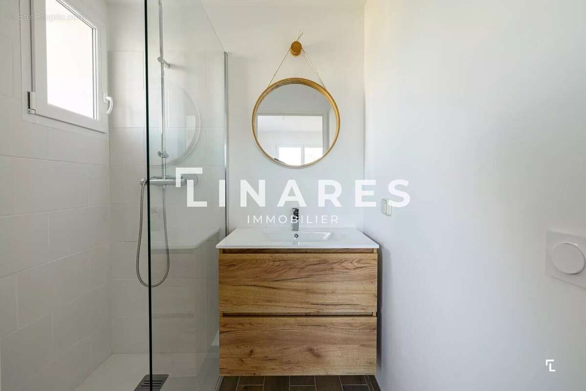 Appartement à MARSEILLE-11E